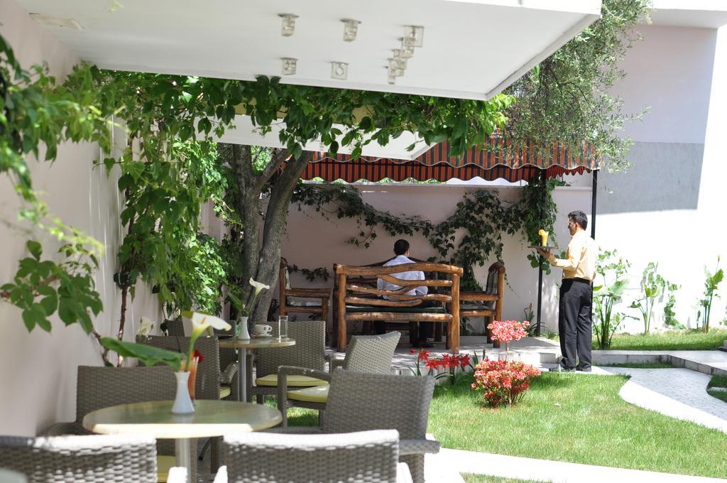 Theranda Boutique Tirana