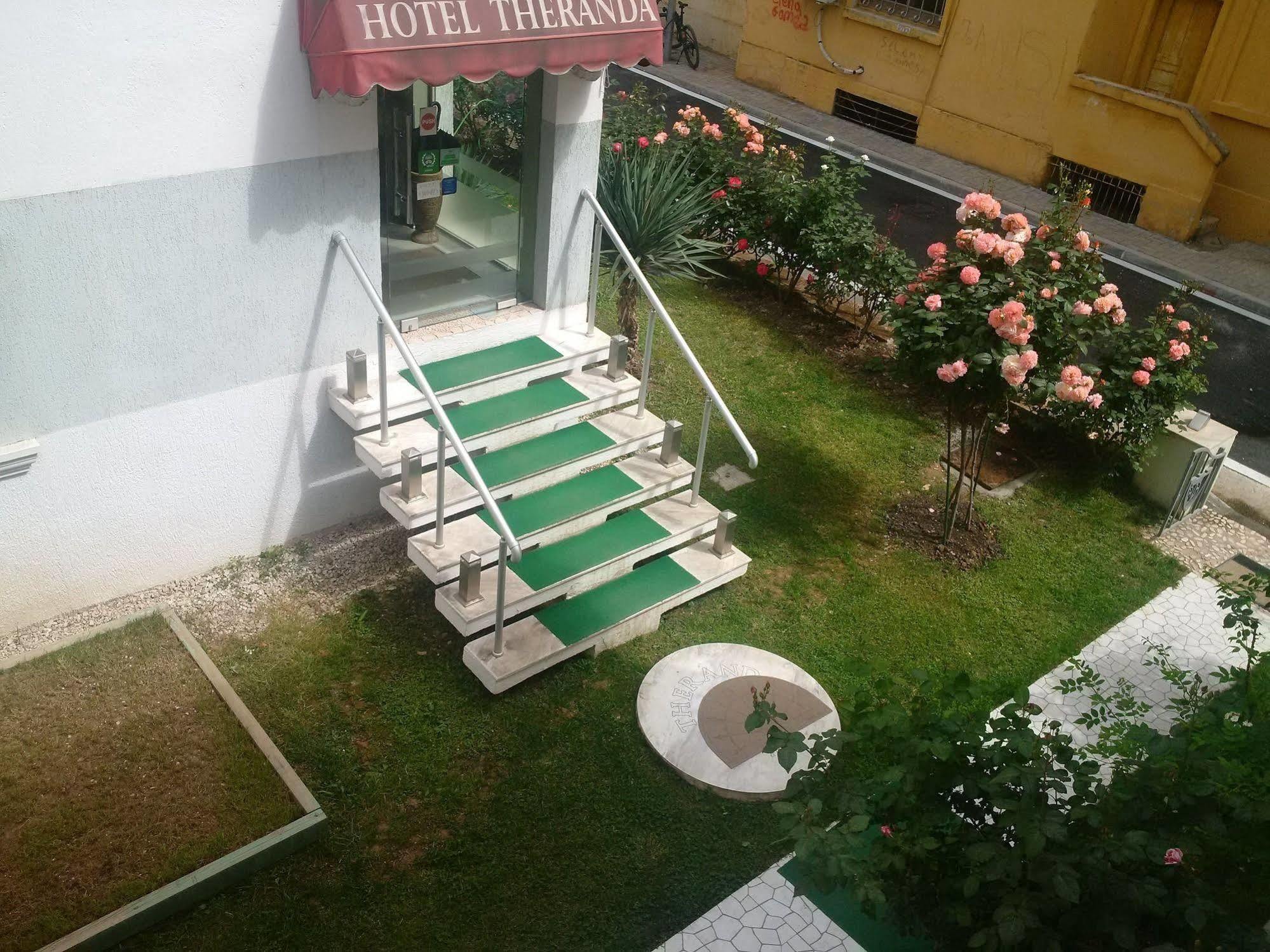 Theranda Boutique Hotel